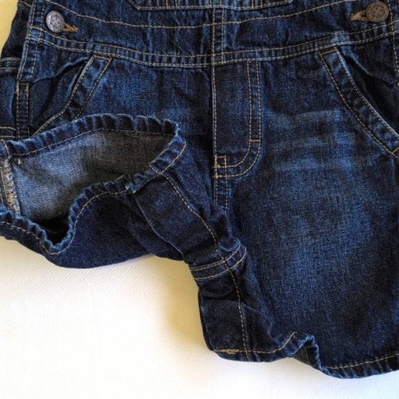 oshkosh b'gosh vestbak classic cotton denim dark wash shortalls 18 months baby - Picture 3 of 6